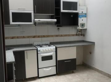 Departamento · 70m² · 4 Ambientes · Departamento en Florida Mitre/este