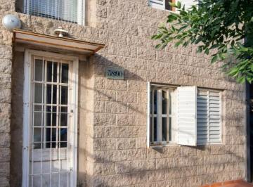 Casa de 6 ambientes, Córdoba · Se Vende Casa de Dos Dorm. Mas Terreno en Barrio Los Robles