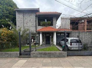 Casa de 7 ambientes, Morón · Chalet en Venta de 2 Plantas Ubicado en Morón Centro