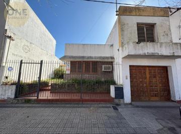 Casa · 250m² · 7 Ambientes · 1 Cochera · Casa 5 Dorm. en Venta - La Plata, Calle 37 Entre 27 y 28
