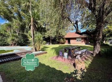 Casa · 90m² · 3 Ambientes · 1 Cochera · Casa en Venta en Barrio Los Alamos