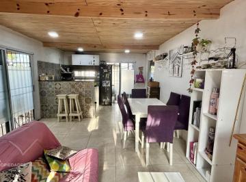 Casa · 58m² · 3 Ambientes · 1 Cochera · Casa 2 Dorm. en Barrio Abierto - Pedro Careaga 1700 - Alvear | Venta