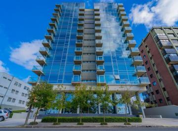 Departamento · 80m² · 4 Ambientes · 2 Cocheras · Departamento de 4 Ambientes con Balcon a La Calle