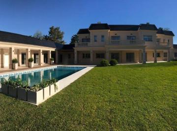 Casa · 790m² · 5 Ambientes · 8 Cocheras · Propiedad Estilo Francés - Parque Leloir - 4/5 Dorm.