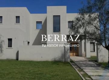 Casa · 260m² · 5 Ambientes · 2 Cocheras · Casa Venta 3 Dormtorios Barrio San Matías Lote de 840 m² a La Laguna Escobar