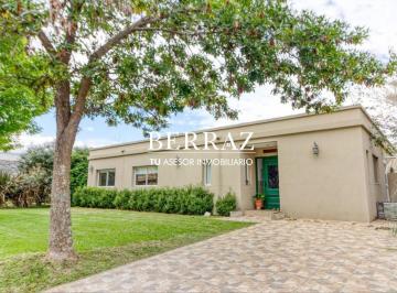 Casa · 171m² · 5 Ambientes · 2 Cocheras · Casa Venta 4 Dorm. Barrio Los Eucaliptos Lote de 761 m² Haras Santa Maria
