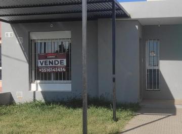 Casa · 1 Dormitorio · Excelente Propiedad en Venta en Barrio Paque Norte