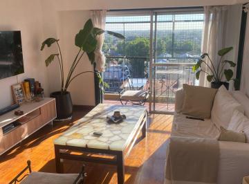 Departamento de 3 ambientes, San Isidro · Acassuso Piso 10° - Semipiso de 3 Ambientes Refaccionado Excelente Ubicación 2 Balcones C/baulera