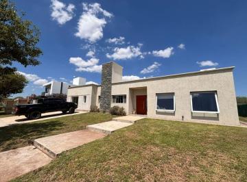 Casa de 6 ambientes, Córdoba · Venta Casa Siete Soles Heredades 3 Dorm.. 1550 m² Totales!