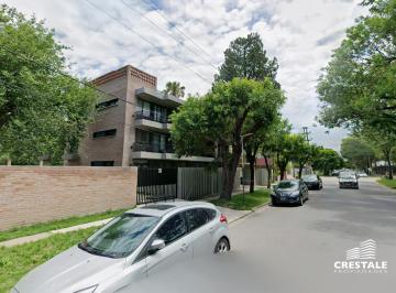 Departamento · 54m² · 2 Ambientes · 1 Cochera · Venta - Departamento 1 Dormitorio en Funes Centro.