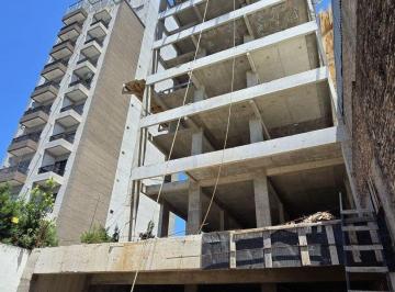 RUR-RUR-298_2 · Departamento Dos Ambientes en Pozo 47 m² Lanús Este Inversión