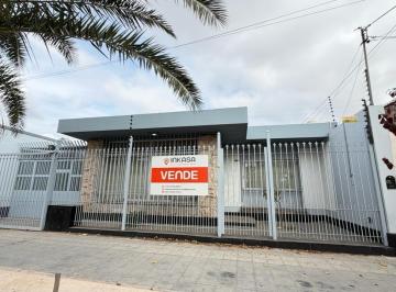 Casa · 224m² · 3 Dormitorios · 3 Cocheras · Inkasa Inmobiliaria - Vende Excelente Casa en Guaymallen