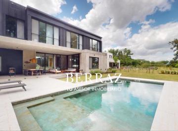 Casa · 280m² · 5 Ambientes · 2 Cocheras · Casa Venta 3 Dorm. La Calesa, Pilará Lote de 935 m² Pilar