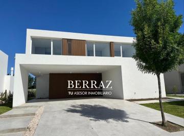 Casa · 229m² · 6 Ambientes · 4 Cocheras · Casa Venta 4 Dorm. Barrio Carpinchos Lote de 553 m² Nordelta