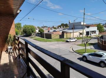 PH · 101m² · 4 Ambientes · PH 4 Ambientes Al Frente Las Avs