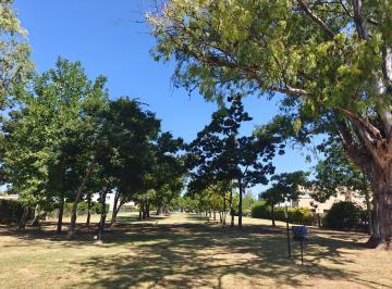 Terreno · 600m² · Lote en Venta en Pilar del Este