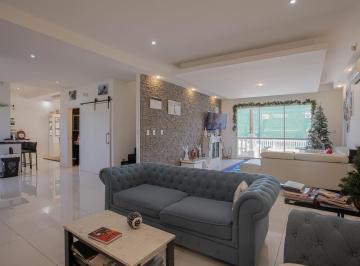 Casa · 280m² · 7 Ambientes · 3 Cocheras · Venta Casa 7 Ambientes en Barrio Los Acantilados - Frente Al Mar y Cerca del Golf