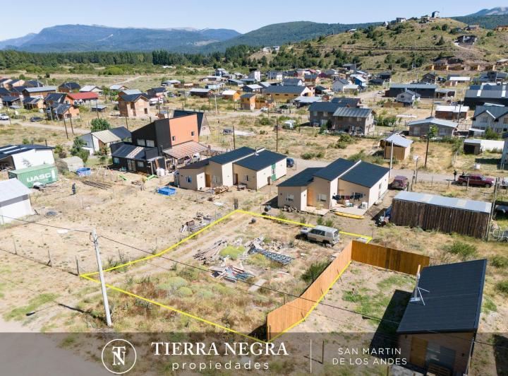 Terreno · 422m²