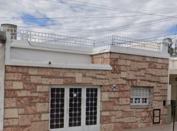 Casa de 5 ambientes, Córdoba · Casa con 4 Dorm. en Venta en Villa Paez - Sobre Octavio Pinto
