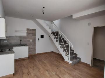 PH · 45m² · 2 Ambientes · PH 2 Amb. a Estrenar Central con Terraza Propia / Parrilla