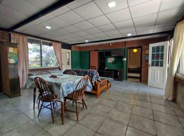 Casa de 3 ambientes, Álvarez · Los Nogales 575 (El Caramelo)