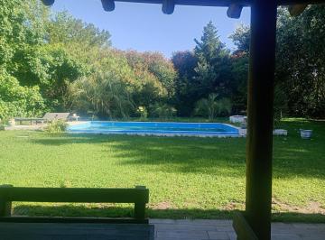 Casa · 200m² · 4 Ambientes · 3 Cocheras · Alquiler Casa en La Legua 4 Ambientes con Pileta