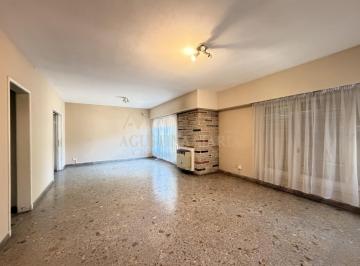 Casa · 150m² · 4 Ambientes · 2 Cocheras · Venta Casa 4 Ambientes Bella Vista Apta Credito