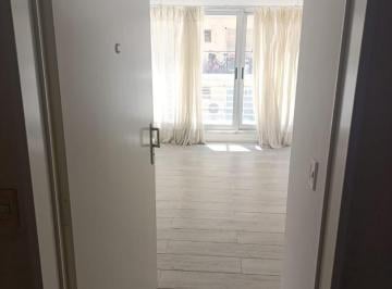 Departamento · 32m² · 1 Ambiente · 1 Cochera · Monoambiente Al Frente con Balcón, C/espacio Guardacoche.