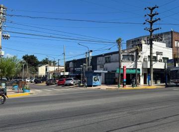 Edificio · 600m² · 4 Ambientes · 1 Cochera · Iconica Esquina de Don Torcuato - Venta en Block