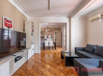 Departamento · 90m² · 3 Ambientes · 1 Cochera · Departamento en Ayacucho 900