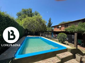 Casa · 190m² · 5 Ambientes · 2 Cocheras · Casa en Venta 3 Dorm. 2 Baños Patio y Pileta - Villa Rumipal