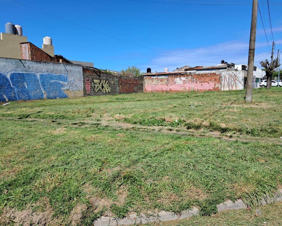 Excelente terreno en venta - Av. Colon y Luciano Arrue
