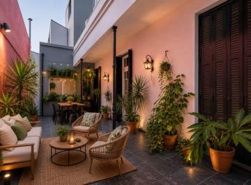 Casa de 6 ambientes, Villa Devoto · Casa - Venta - Devoto - 3 Plantas - 4 Dorm. - Gimnasio - Patio - Lavadero - 2 Cocheras