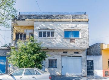 PH de 7 ambientes, Vicente López · Propiedad en Venta en Munro – 3 PH Multifamiliar - Terraza - Cochera - Parilla