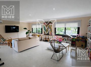 Casa · 220m² · 5 Ambientes · 5 Cocheras · Casa Dos Plantas en Club de Campo Alto de Manzanares