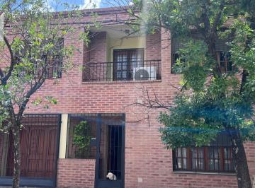 Casa · 190m² · 5 Ambientes · 1 Cochera · Casa en Venta Barrio Colon Apta Credito