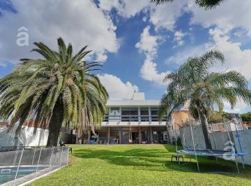 Casa · 380m² · 5 Ambientes · 5 Cocheras · Casa en Venta en Villa Ballester - 5 Ambientes - Lote 1000 m² - Piscina Climatizada