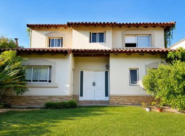 Casa de 7 ambientes, Guaymallén · Club de Campo Guaymallen