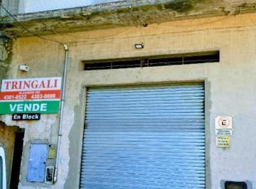 Bodega-Galpón · 327m² · 5 Ambientes · Deposito Mixtura 3 - Mas 2 Departamentos en Block