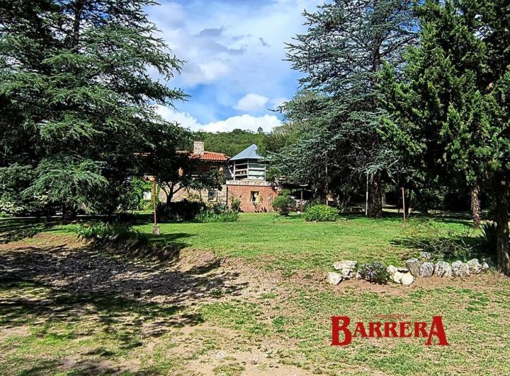 Casa · 295m² · 4 Ambientes · 2 Cocheras