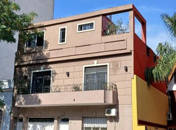 PH · 247m² · 5 Ambientes · PH en Venta - 4 Dorm. 1 Baño - Villa Urquiza