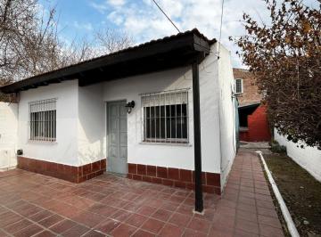 Casa de 2 ambientes, Merlo · Casa en Venta en Merlo Sur a Tres Cuadras del Mástil Oportunidad!