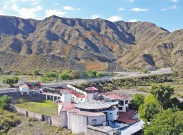 Local comercial de 1 ambiente, El Challao · Importante Propiedad Comercial con Gran Potencial Gastronomico y Para Eventos.