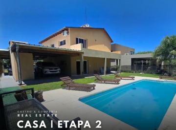 Casa · 220m² · 6 Ambientes · 1 Cochera · Venta Casa 3 Dorm. 3 Baños con Amplia Galería y Pileta en Country Valle del Golf - Malagueño