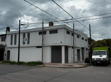 DIS-DIS-424_2 · Importante Local Comercial - Talleres Este