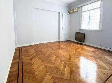 Departamento de 3 ambientes, Palermo · Departamento de 3 Ambientes en Semipiso, con Dependencia - Muy Luminoso