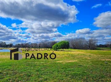 Terreno · 2016m² · Lote 261 en Venta. Everlinks Golf & Country Club, Luján.