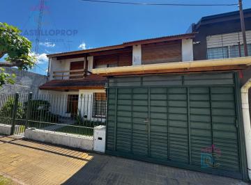 Casa · 180m² · 5 Ambientes · 2 Cocheras · Casa en Beccar