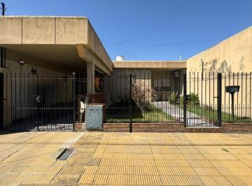 Casa · 90m² · 3 Ambientes · 1 Cochera · Casa - 3 Ambientes - Merlo Norte