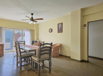 Departamento · 73m² · 3 Ambientes · Departamento con Excelente Calidad Constructiva en Venta